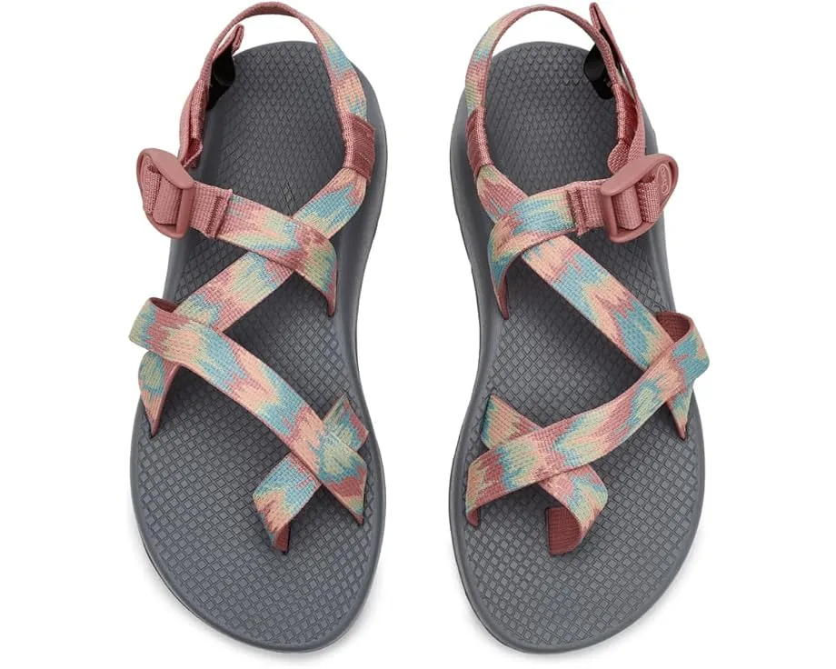 Сандалии Chaco Z2 Classic с регулируемыми ремешками и стелькой LUVSEAT