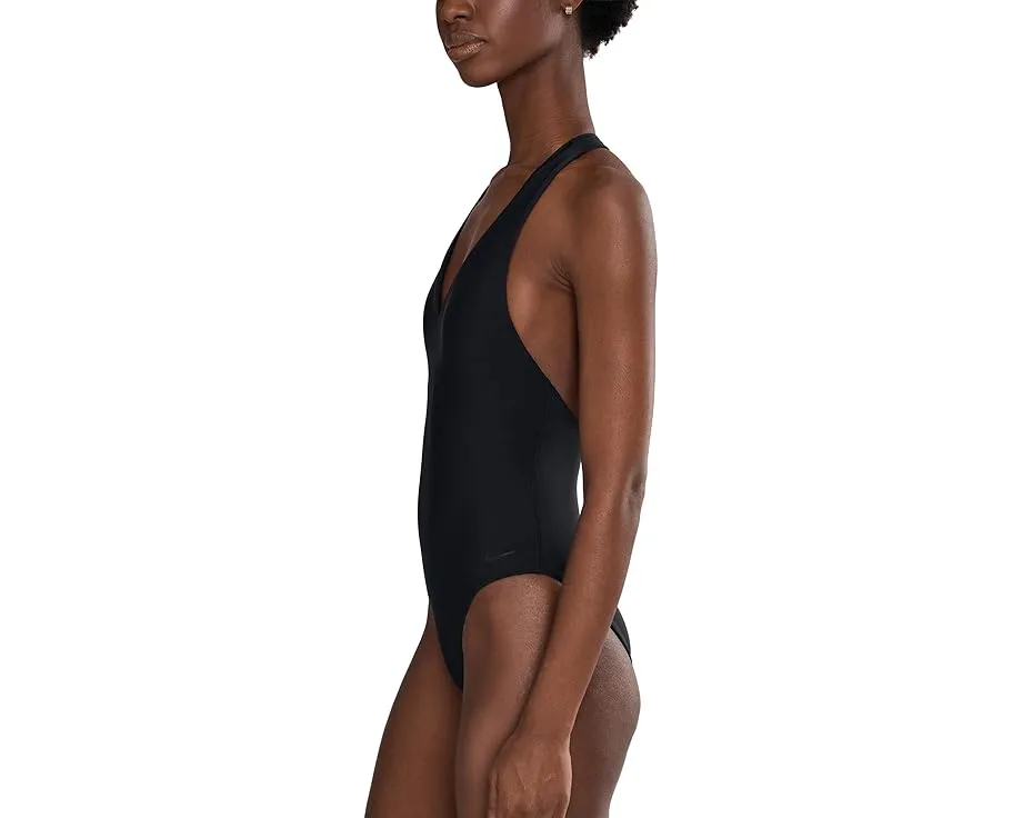 Цельный купальник Nike Hydralock Luxe V-neck с технологией Dri-FIT и защитой UPF 40+