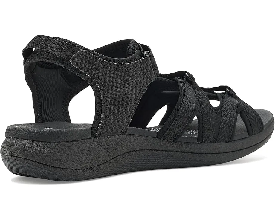 Сандалии Clarks Mira Madi с тремя ремешками и стелькой Cushion Soft