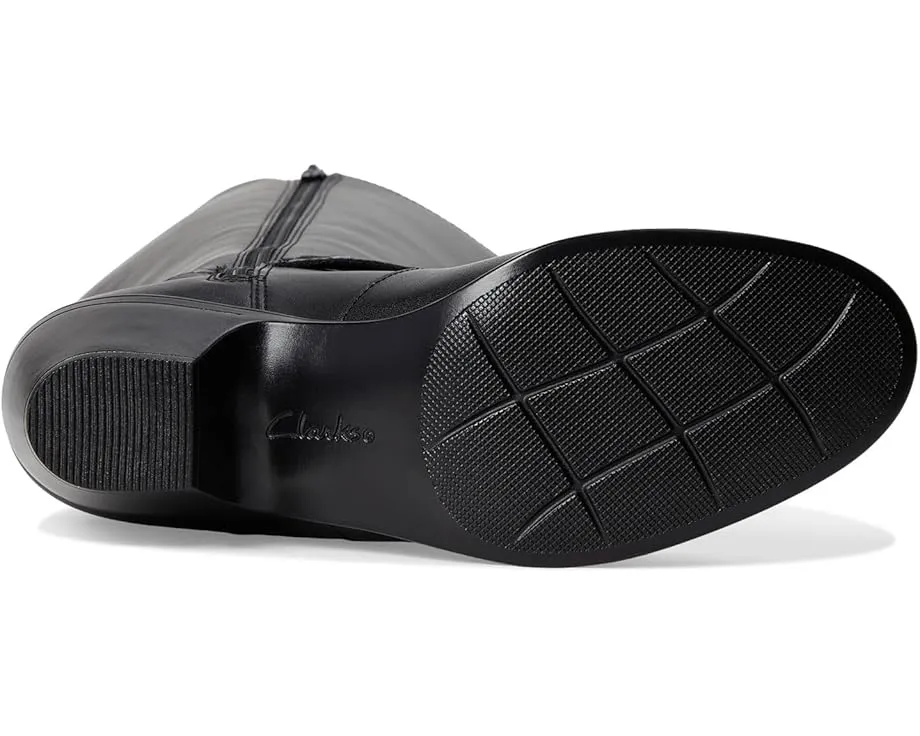 Ботинки Clarks Emily 2 Dream с круглым носком и ремешком