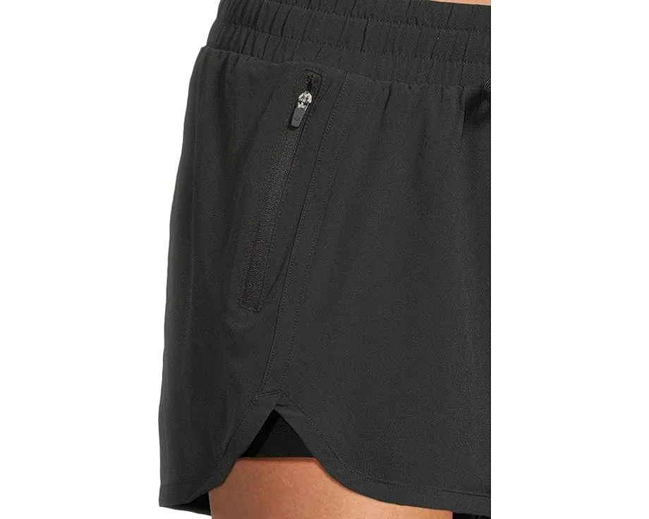 Шорты Beyond Yoga The Course с защитой от УФ-лучей и карманом