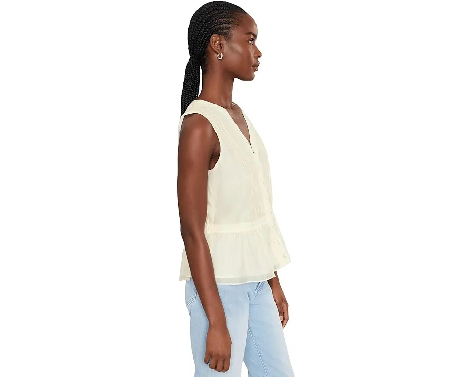 Топ с кружевной отделкой Lace Trim Shell от Vince Camuto