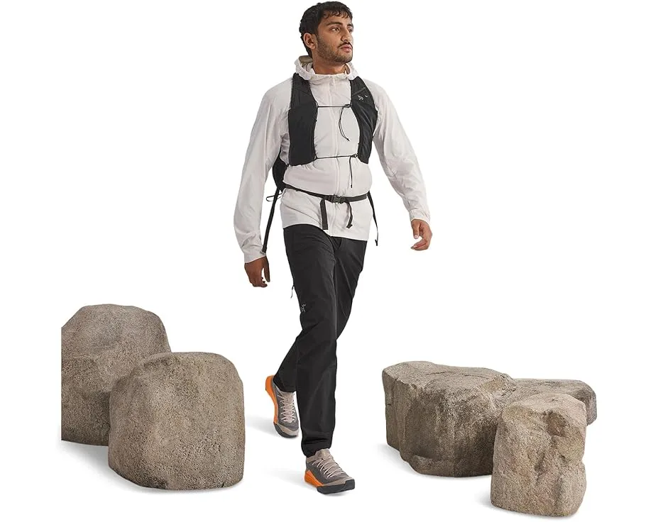 Сверхлегкая утепленная куртка Arc'teryx Atom SL с капюшоном