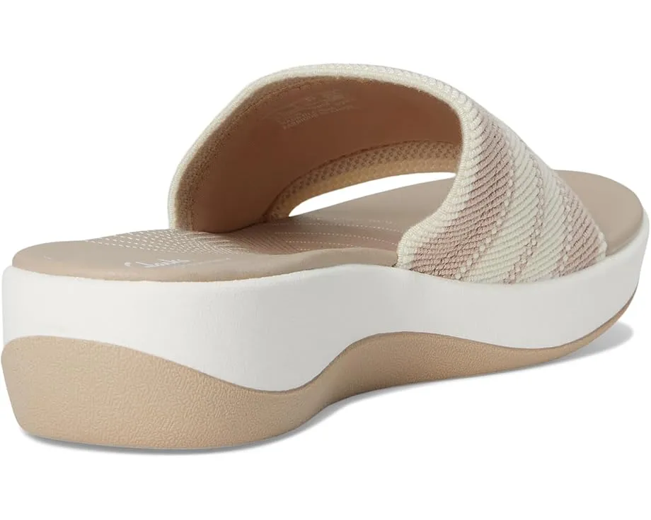 Сандалии Clarks Arla Hollis из коллекции Cloudsteppers на подошве из ЭВА