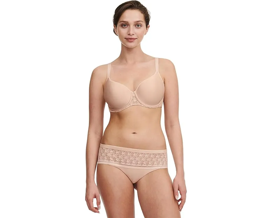 Бюстгальтер Ace Covering Spacer с кружевными вставками и косточками Chantelle