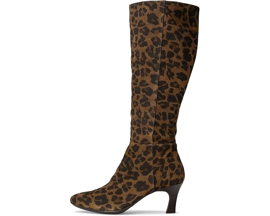 Элегантные ботинки Sofft Sonya с заострённым носком и водоотталкивающей кожей