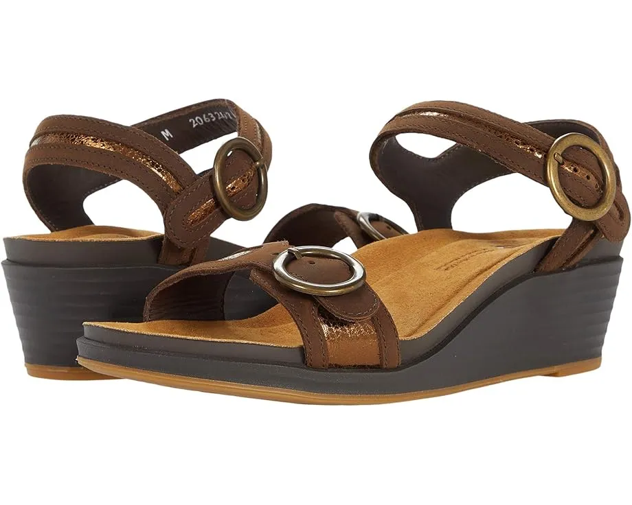 Босоножки SAS Seight на низком клиновидном каблуке с открытым носком и удобной стелькой