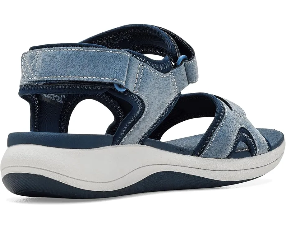 Сандалии Mira Bay на платформе с застежкой на липучке от Clarks