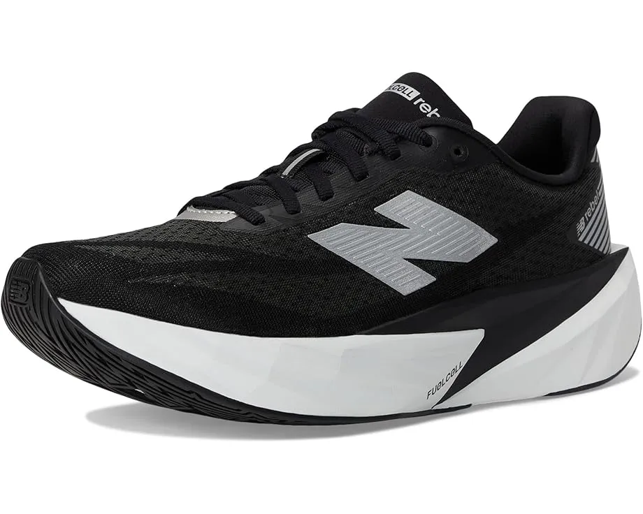 Беговые кроссовки New Balance FuelCell Rebel v5 с технологией FuelCell
