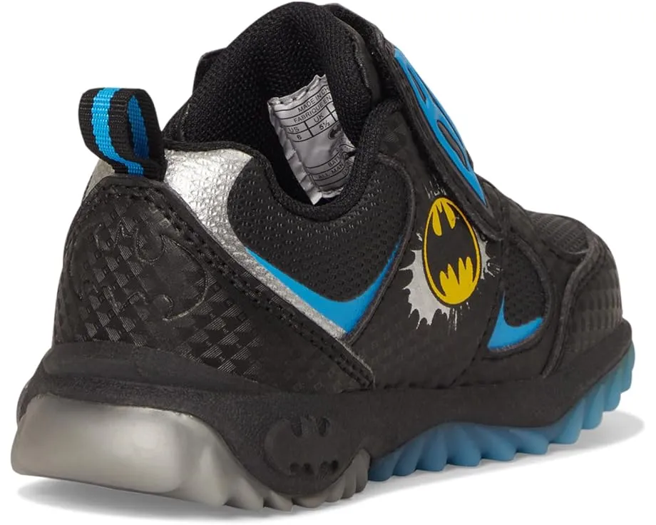 Светящиеся кроссовки Batman для малышей и детей с подсветкой и супинатором