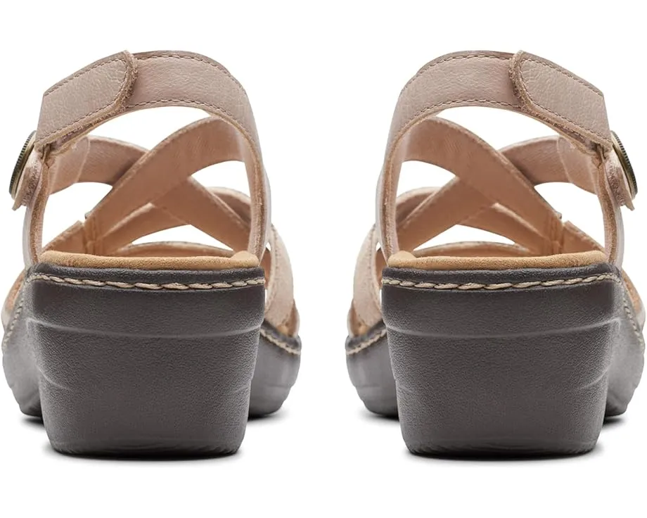 Классические босоножки Clarks Merliah Bonita на танкетке с ремешками