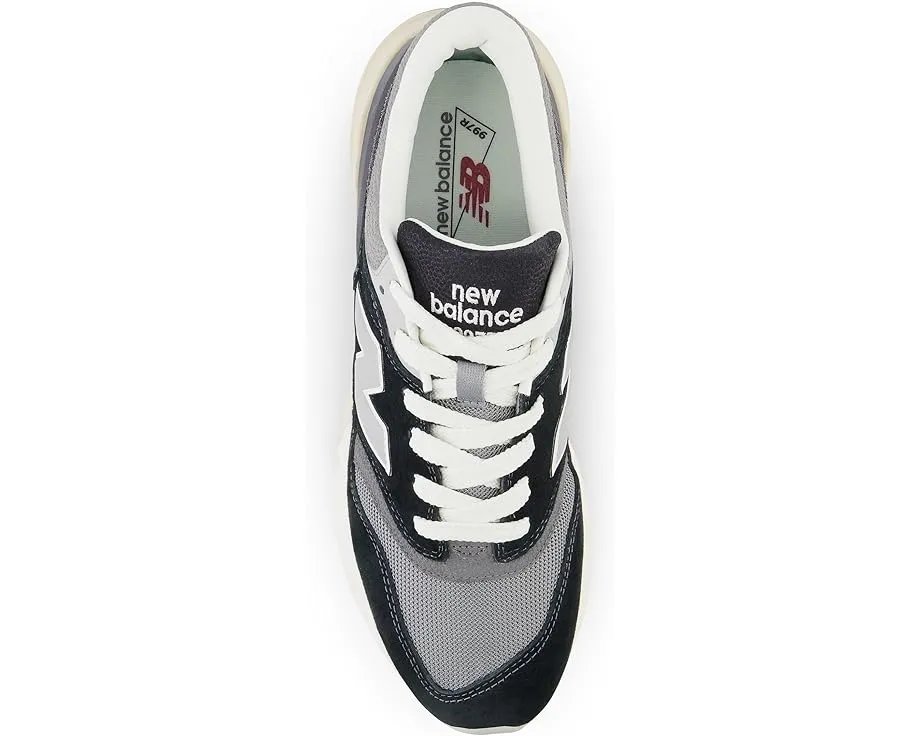 Кроссовки New Balance 997R Classics с амортизацией Abzorb и верхом из замши