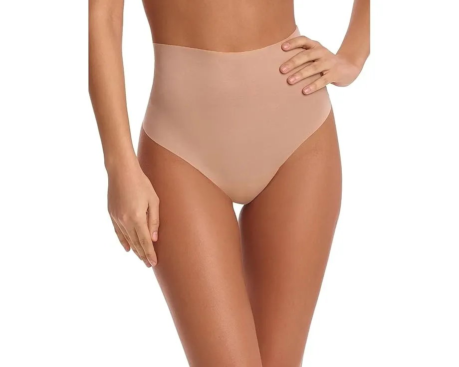 Трусы-стринги Commando Featherlight Control Thong CC307 с высокой компрессией