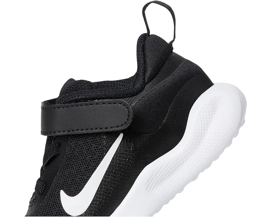 Детские кроссовки Nike Kids Revolution 7 с упругой пеной для малышей
