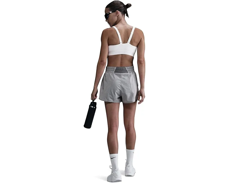 Nike Dri-FIT шорты 2-в-1 с высокой талией и внутренним слоем 8 см