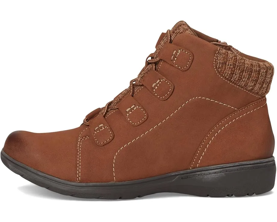 Высокие ботинки Clarks Carleigh Jade из нубука с удобной стелькой