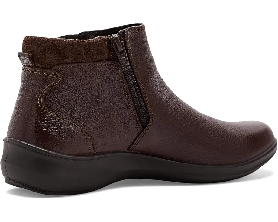 Ботинки Chelsea Winnow с боковой молнией и круглым носком