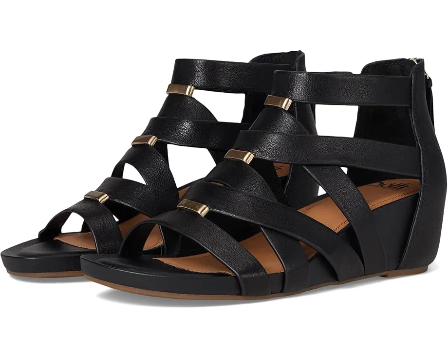 Босоножки Sofft Vivi на платформе-гладиаторе с металлическими акцентами