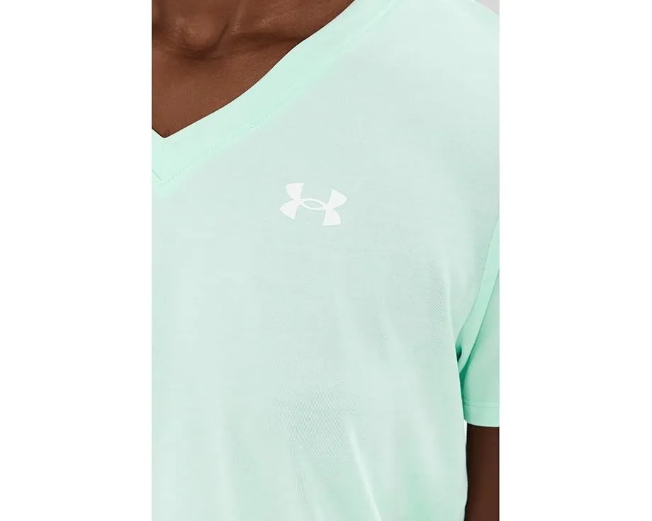 Under Armour футболка Tech Short Sleeve V-Neck Twist с V-образным вырезом и короткими рукавами