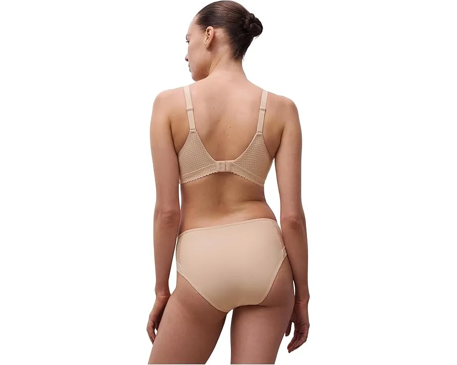 Бюстгальтер Chantelle Romance с низким вырезом и кружевом