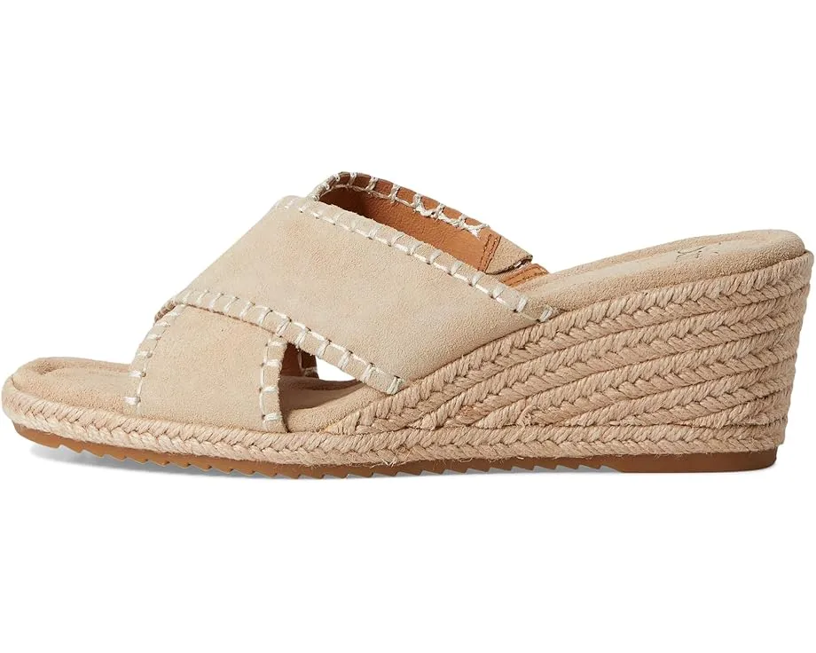 Сандалии Indie от Sofft с X-образным ремешком и плетеным клином