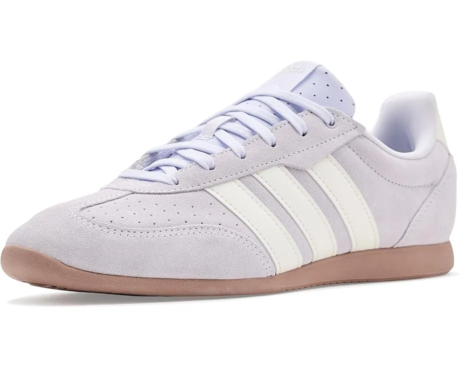 Повседневные кроссовки adidas Barreda Low с низким силуэтом