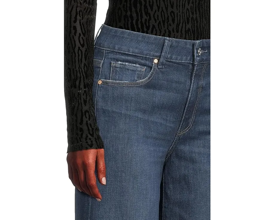 Джинсы Paige Sasha 32" With Reverse Seamed Beltloops In Queen с широким клешем