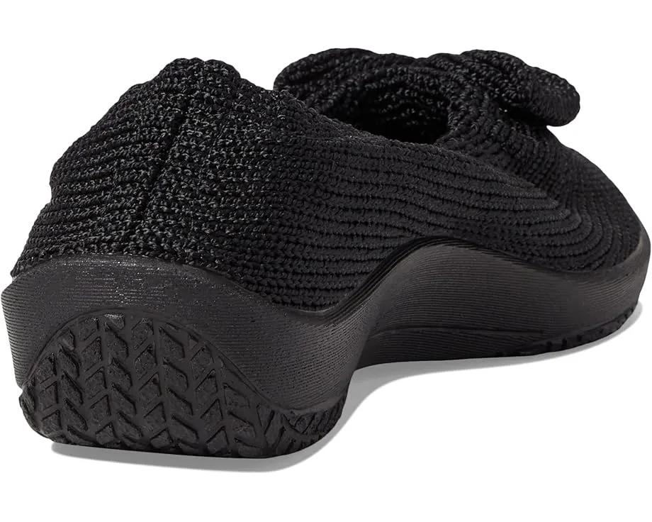 Спортивная обувь Arcopedico Lyla Sport с круглым носком и бантиком