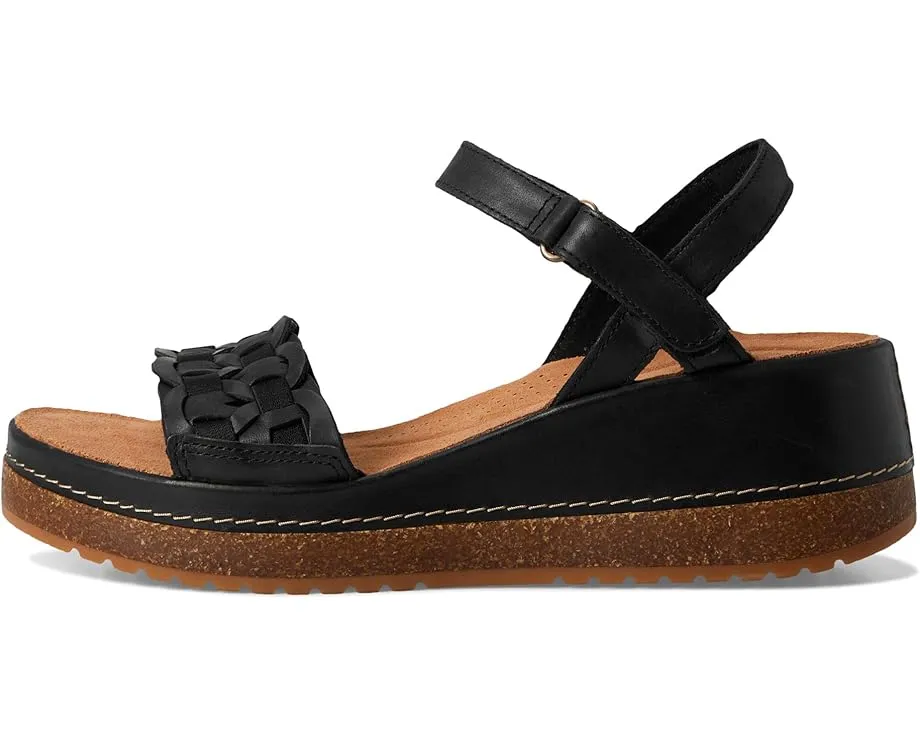 Сандалии Clarks Kassanda Bar на платформе с регулируемой застежкой