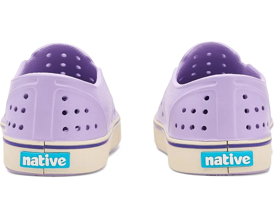 Кроссовки Miles Native Shoes на литой подошве с перфорацией