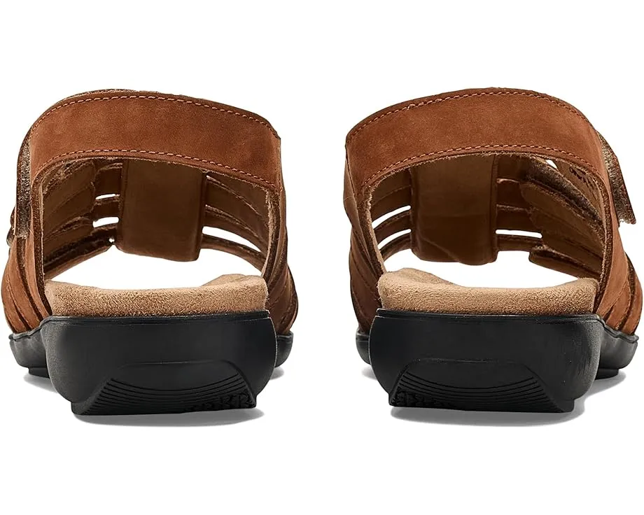 Сандалии Riki Studs с металлическими заклепками и липучкой от Trotters