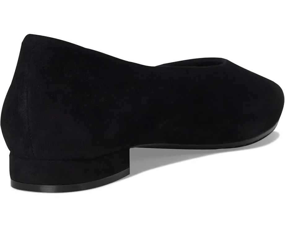 Туфли Vaneli Gracie с острым носком и поддержкой свода стопы