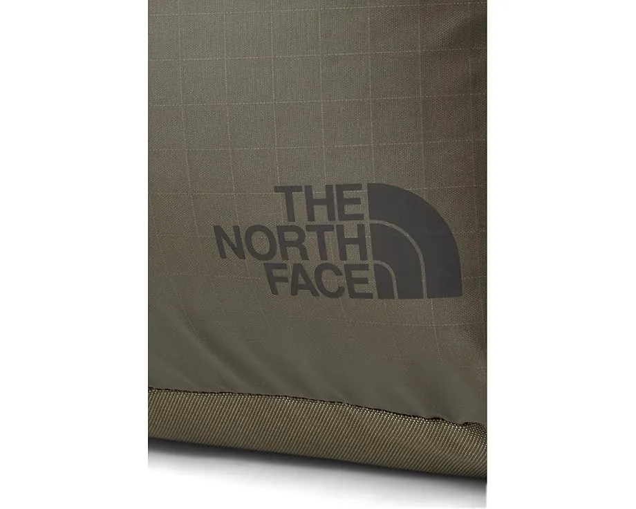 Рюкзак Base Camp Voyager Daypack для походов и поездок от The North Face