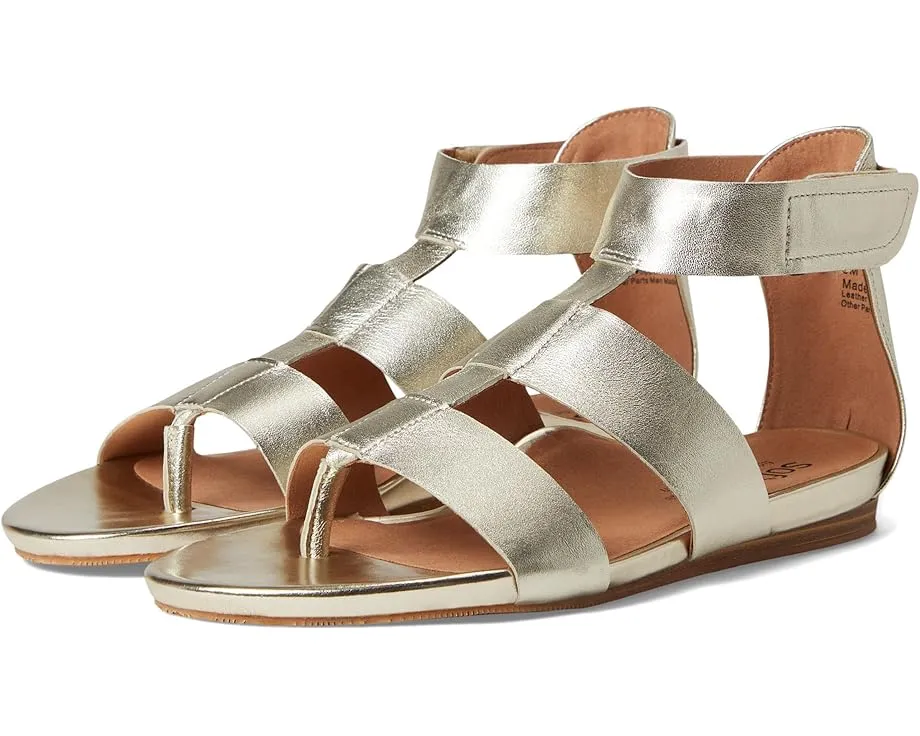 Сандалии SoftWalk Cabo с кожаным верхом и застежкой на липучке