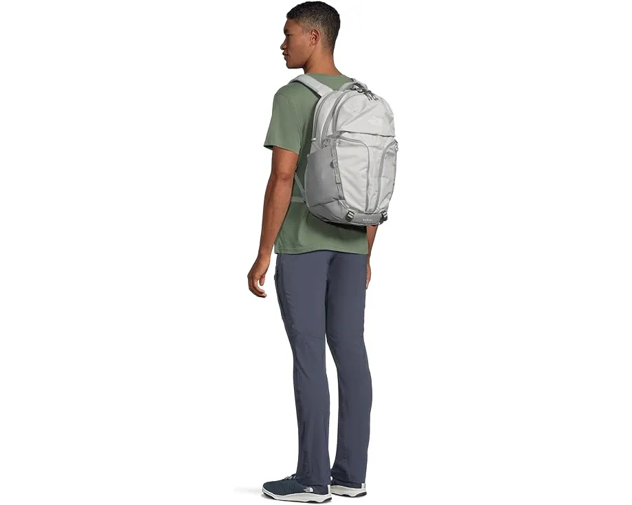 Женский рюкзак The North Face Surge с отделением для ноутбука 17 дюймов