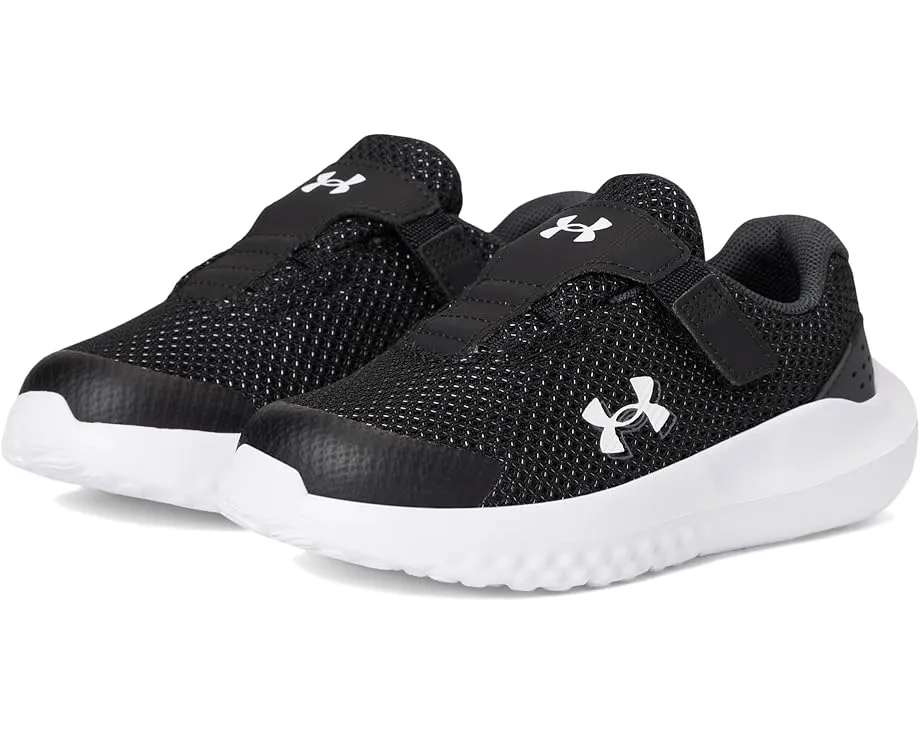 Первые шаги в детских кроссовках Under Armour Infant Surge 4 на липучке