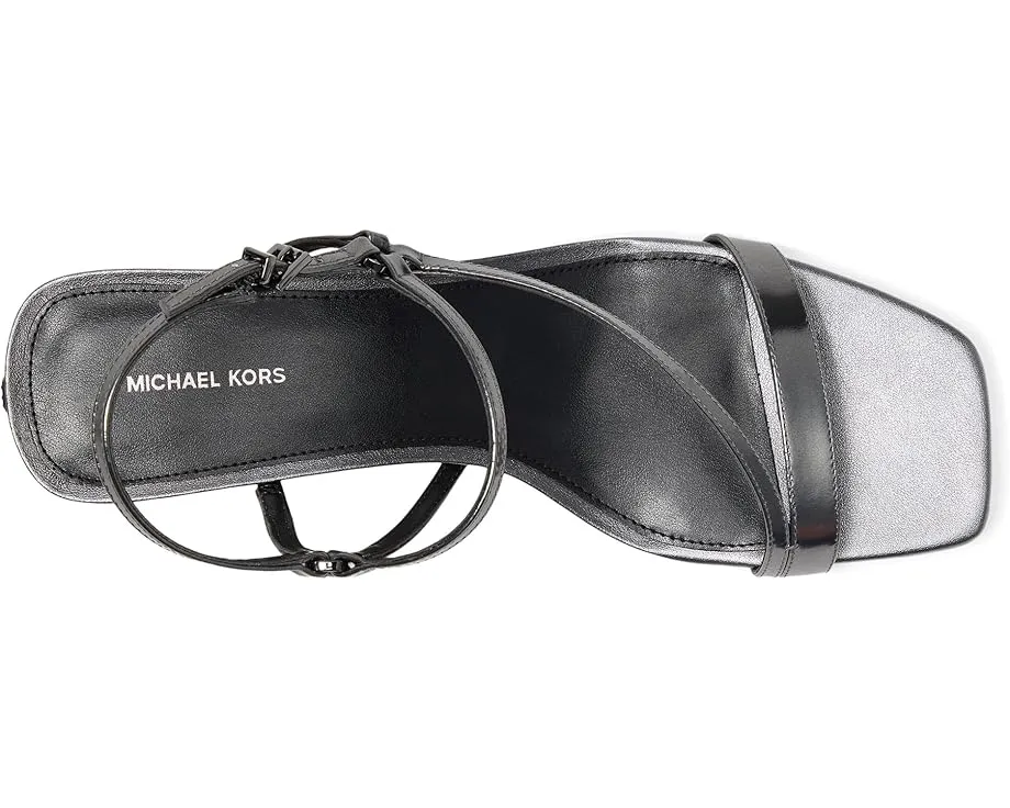 Босоножки Selina Kitten на низком каблуке с ремешками