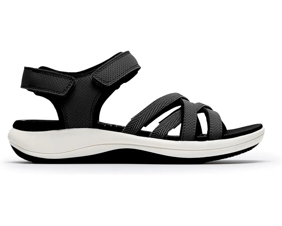 Сандалии Mira Shore Clarks с технологией Cloudsteppers и стелькой Cushion Soft