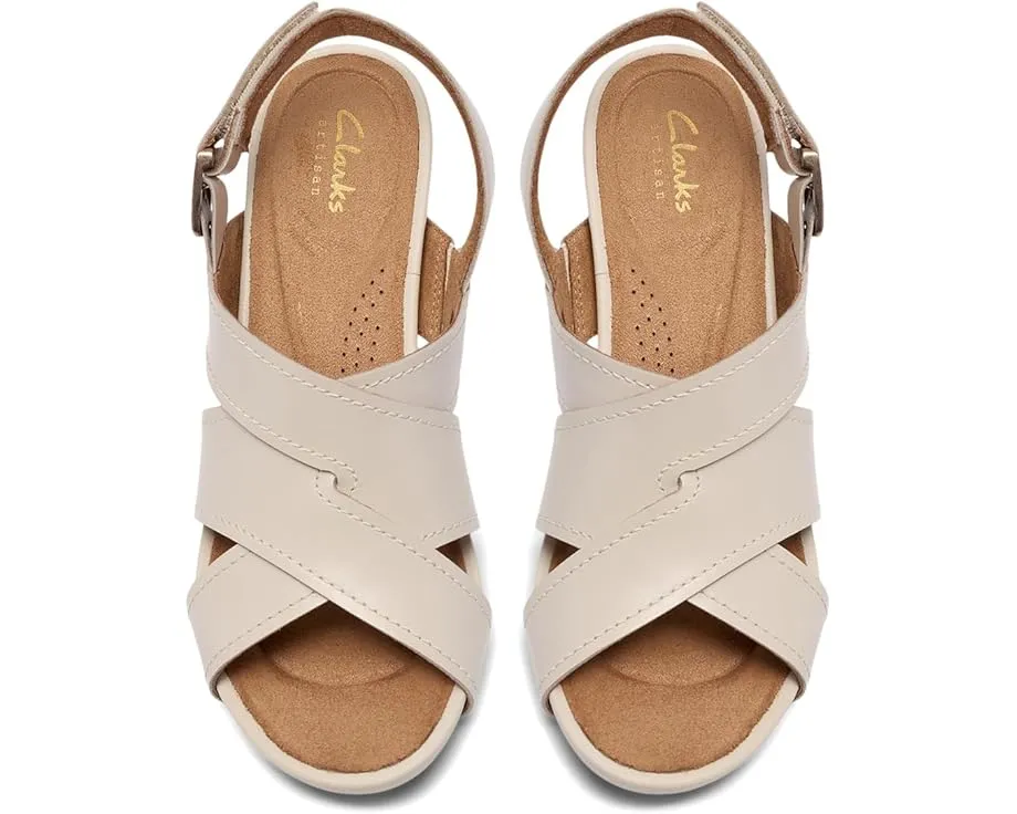 Сандалии Kymber Shine от Clarks с каблуком-столбиком