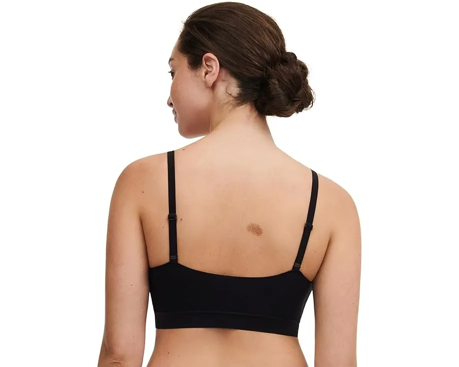 Бюстгальтер-бралетт Chantelle Soft Stretch Lace из кружева с мягкой поддержкой