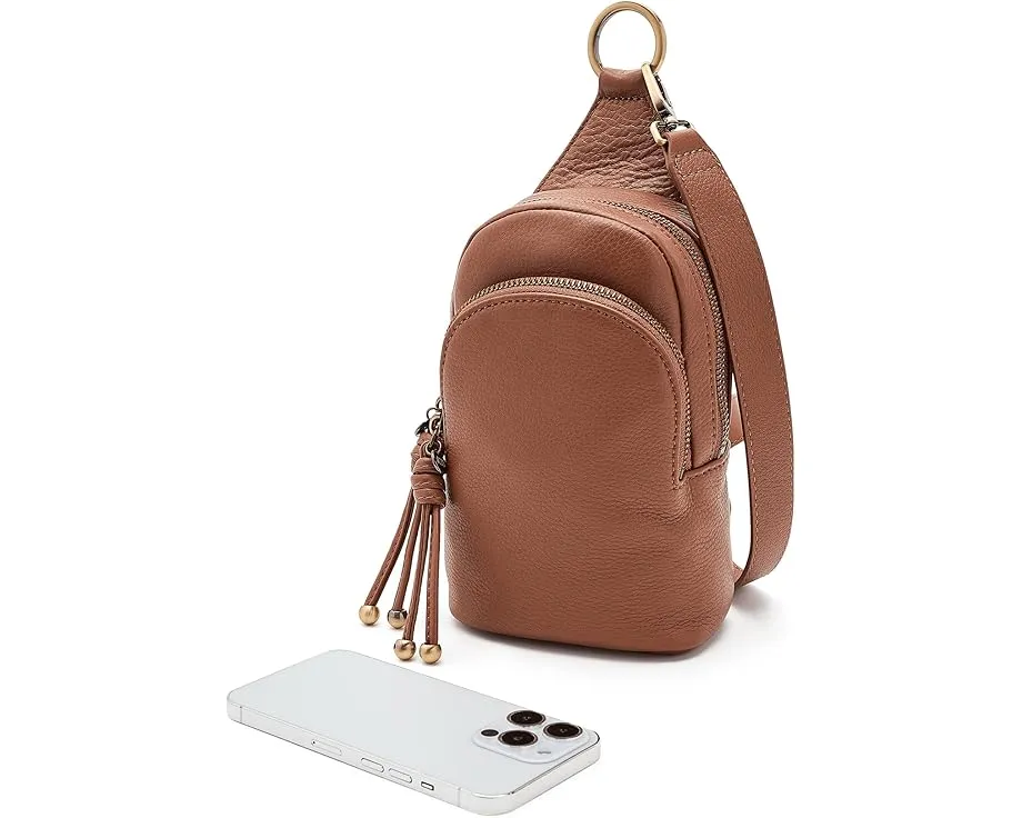 Сумка-слинг HOBO Cass Small из кожи со съемным ремнем