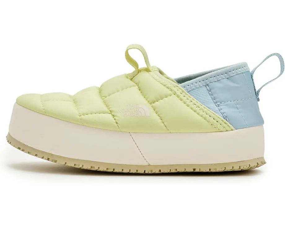 Детские утепленные тапочки The North Face Kids Thermoball Traction Mule II с подошвой из переработанной резины