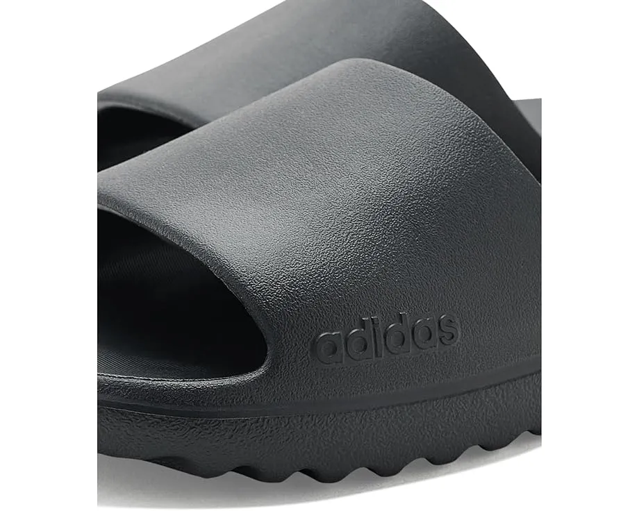 Детские сандалии Adilette Lumia от Adidas