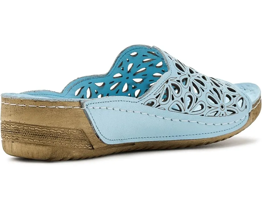 Женские босоножки Bloomella на танкетке с лазерной резьбой от Spring Step