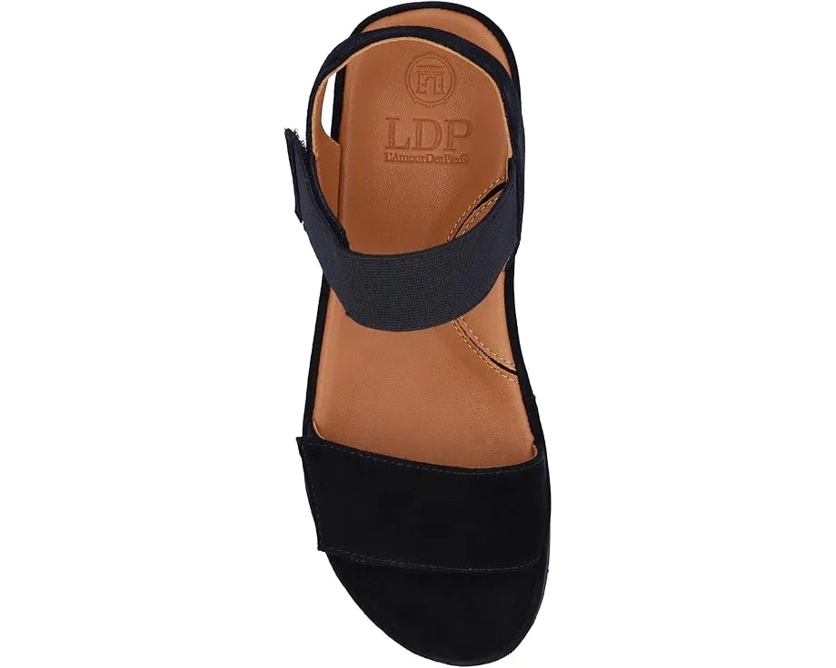 Босоножки L'Amour Des Pieds Vedika на танкетке с регулируемыми ремешками