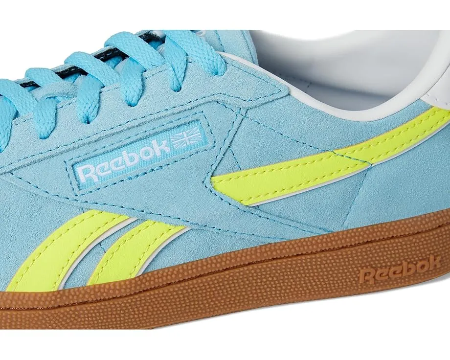 Кроссовки Reebok Club C Grounds UK с замшевым верхом и каучуковой подошвой