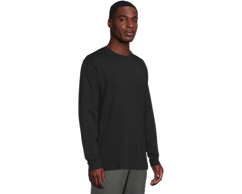 Футболка Carefree Unshrinkable Tee от L.L.Bean с карманом и длинным рукавом