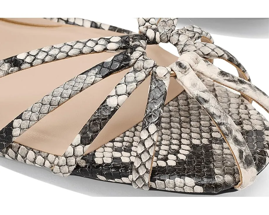 Босоножки Genevieve от Kenneth Cole New York с ремешками и низким каблуком