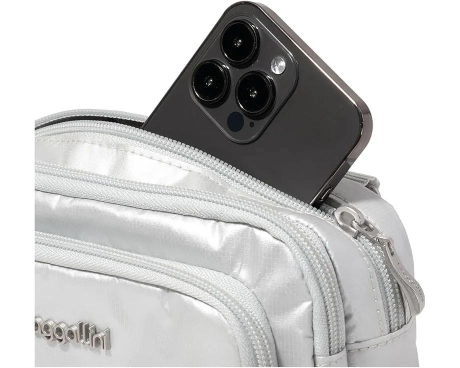 Мини-кошелек-кроссбоди Trifecta RFID Wallet Crossbody Baggallini на три отделения
