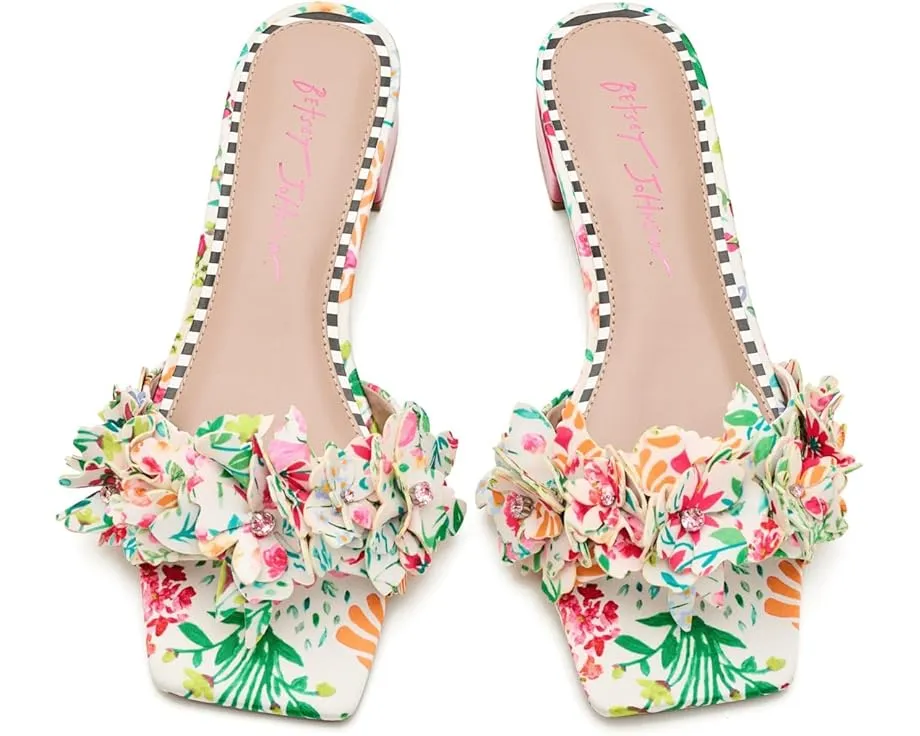 Босоножки на каблуке Glorria с квадратным мысом от Blue by Betsey Johnson